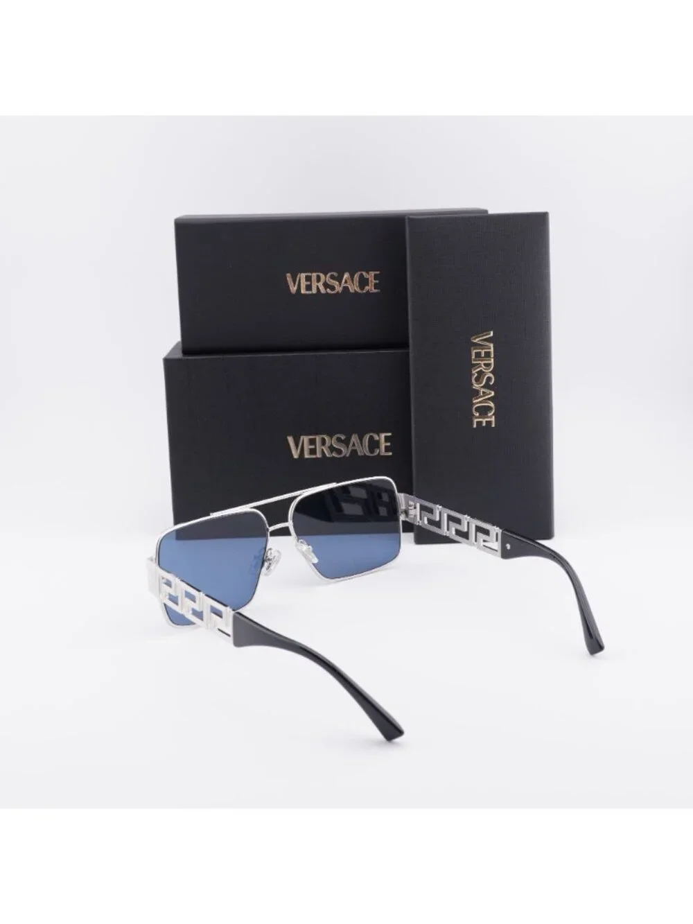 Versace model ve2290